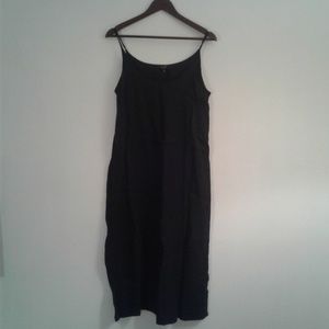 C. Luce black midi dress, M